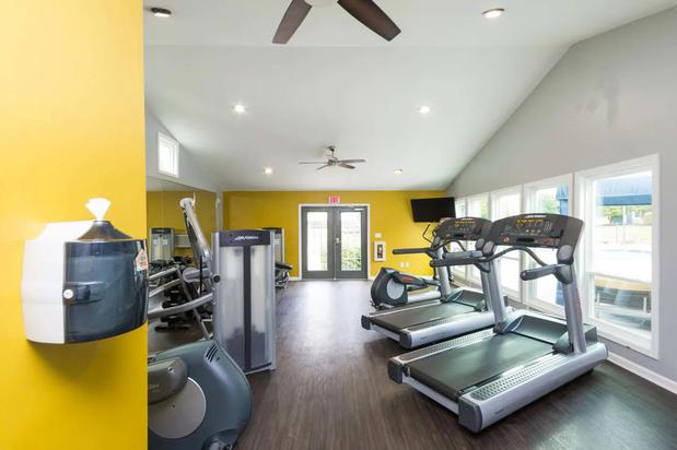 Images Palmetto Place Apartments