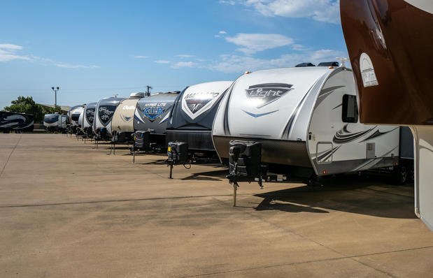 Images Blue Compass RV Dallas