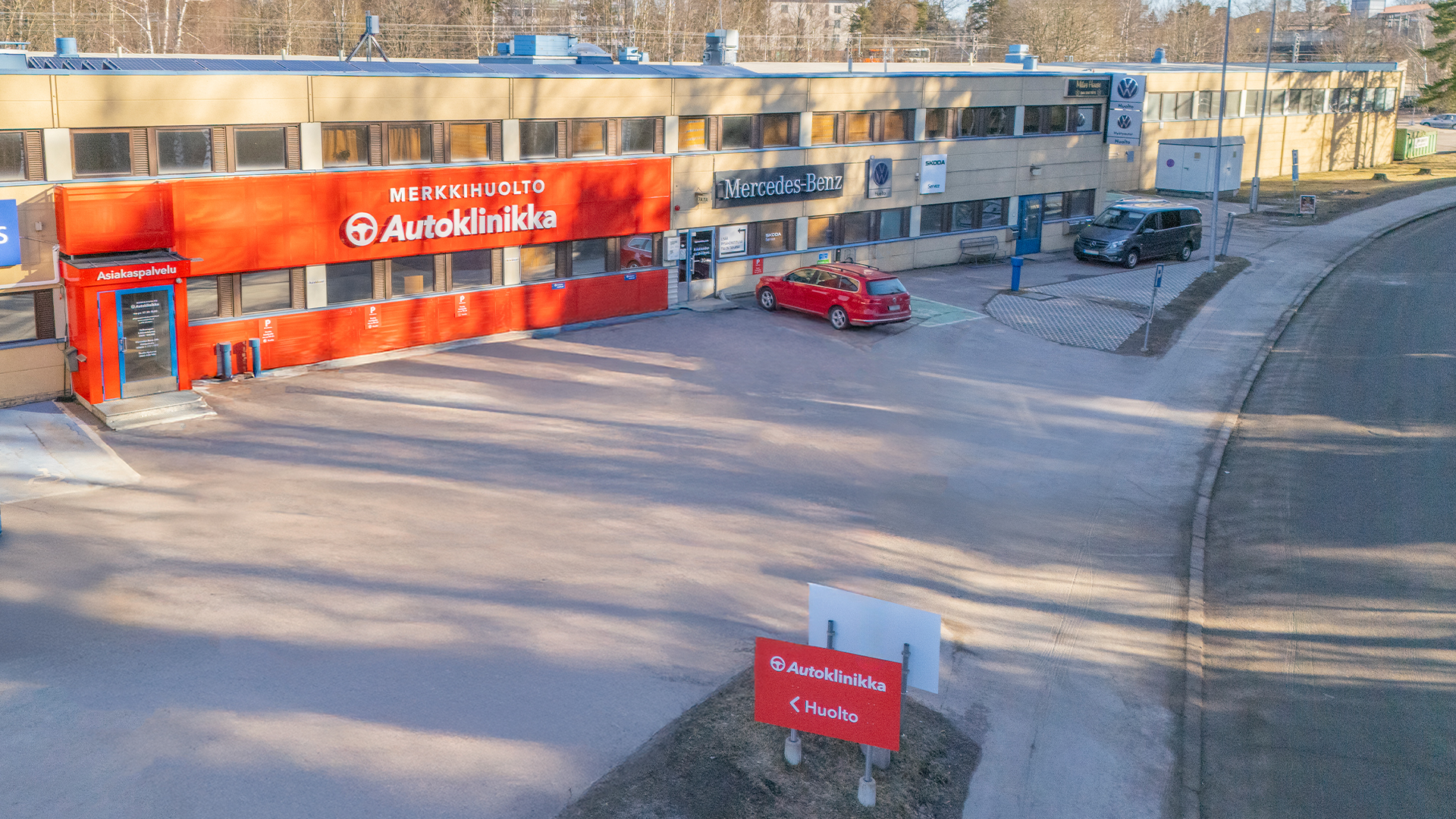 Images Autoklinikka Merkkihuolto Helsinki, Pitäjänmäki autokorjaamo