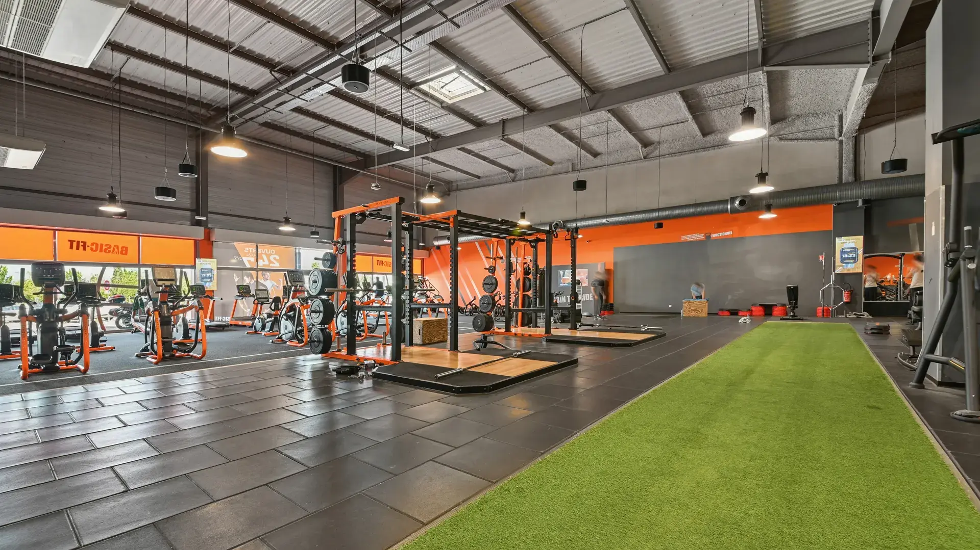 Images Basic-Fit 24/7