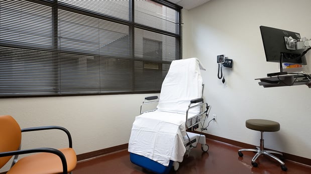 Images University Health Warm Springs