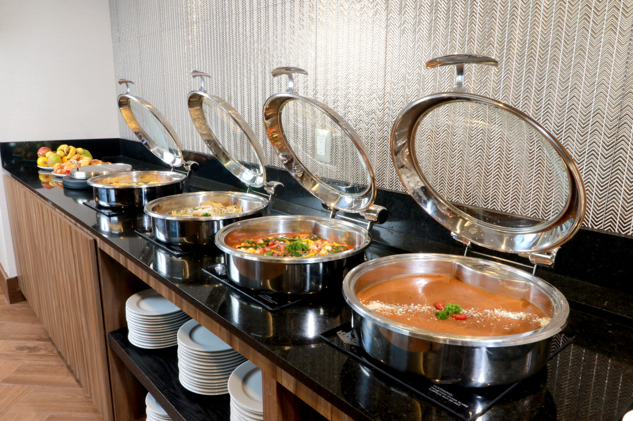 Images Holiday Inn & Suites Monterrey Apodaca Zona Airport by IHG