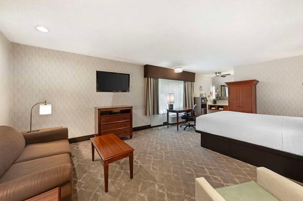 Images Best Western Plus Black Oak