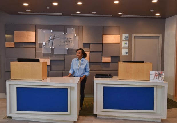 Images Holiday Inn Express & Suites Orlando Southeast by IHG