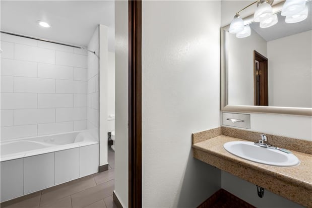 Images Best Western Chieftain Inn