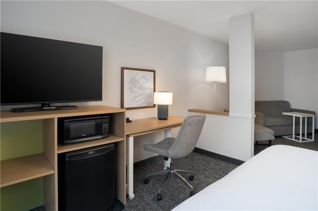 Images Spark by Hilton Lancaster
