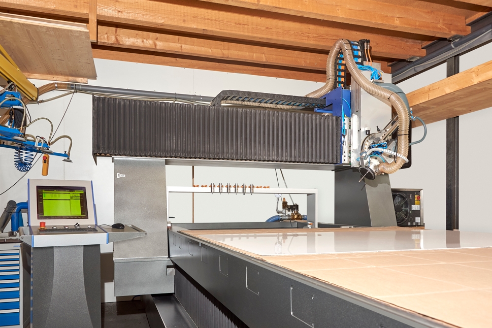 HS Acrylglas Verarbeitung GmbH, Unterfeldring 2 A in Vierkirchen