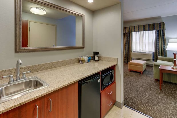 Images Hampton Inn & Suites Indianapolis-Airport