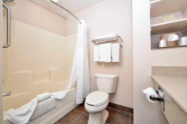 Images Holiday Inn Express & Suites Kingman by IHG