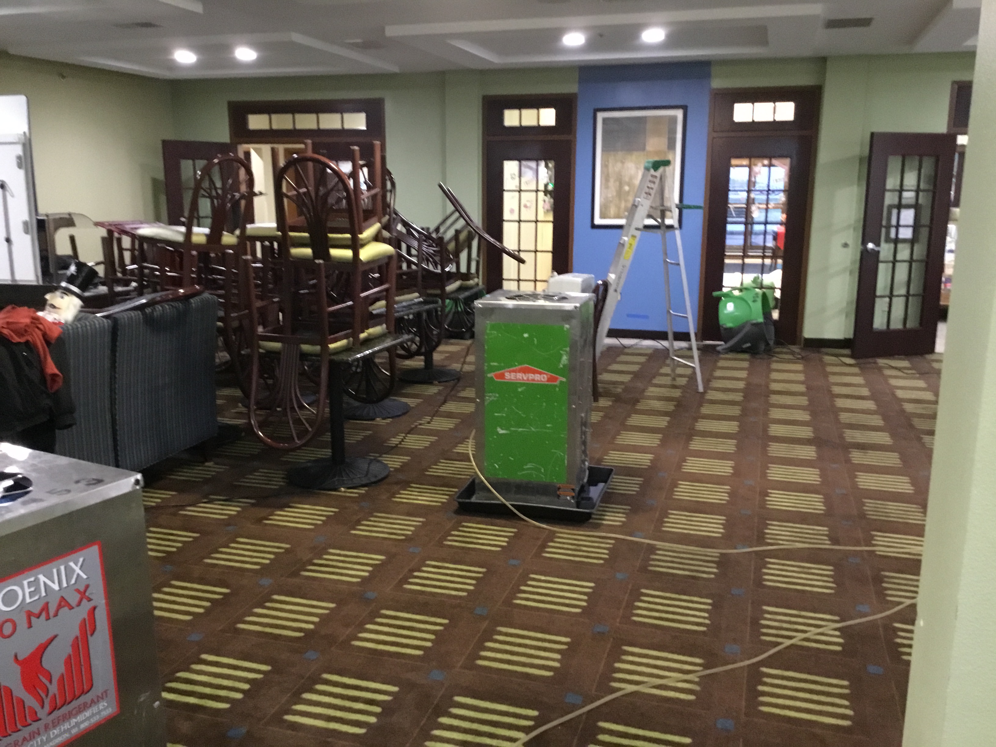 Commercial water damage restoration is no problem for our SERVPRO of St. Charles City team!