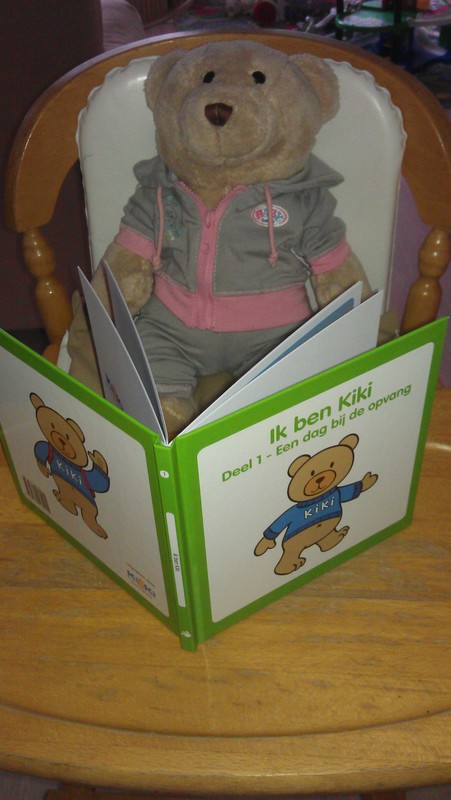 Kiki leest voor Kleinschalige Kinderopvang Hinkie-Pinkie Dordrecht 06 40999365