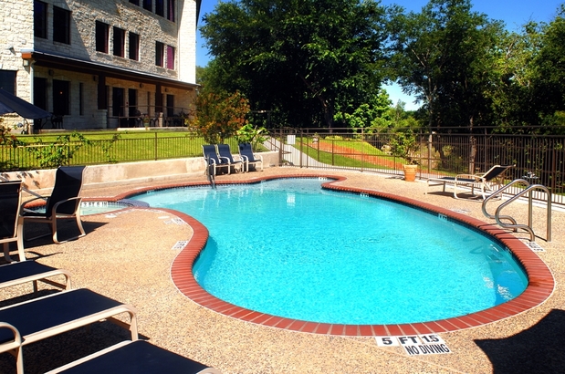 Images Inn on Barons Creek