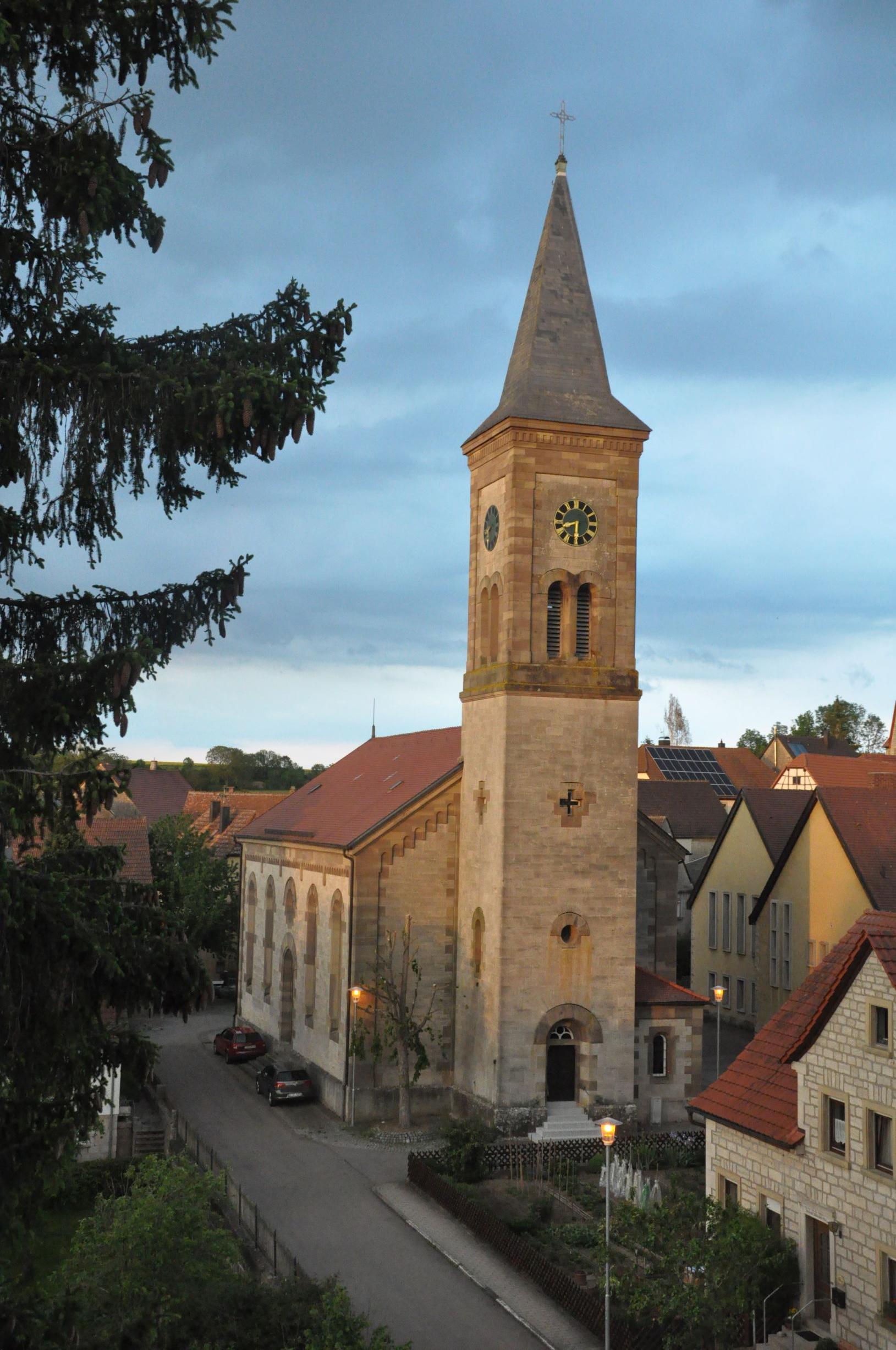 Evangelische Kirche - Evangelische Kirchengemeinde Reinsbronn, Reinsbronn 56 in Creglingen