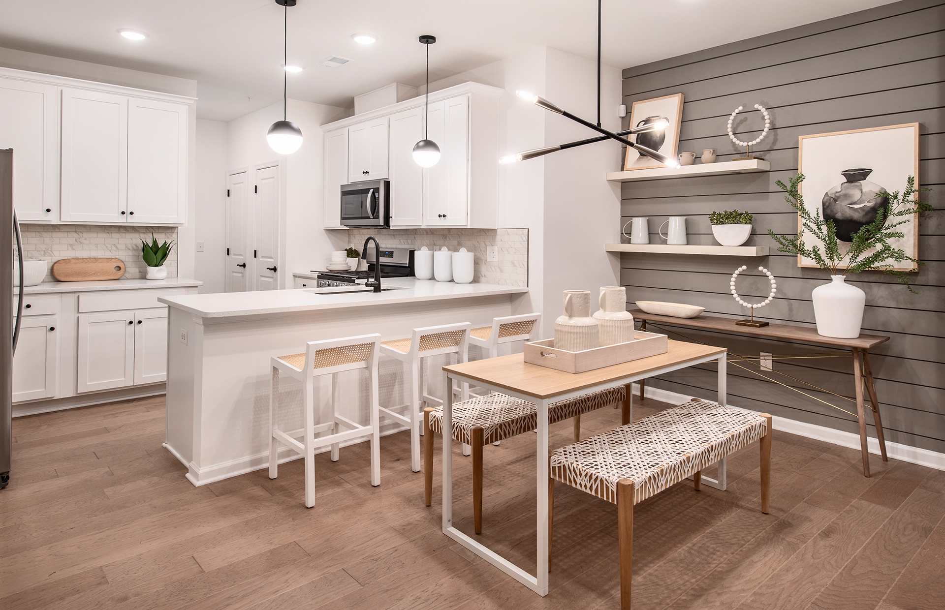 2-3 Bedroom townhomes with 1 car garage