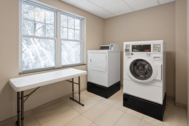 Images Holiday Inn Express & Suites Freeport - Brunswick Area by IHG