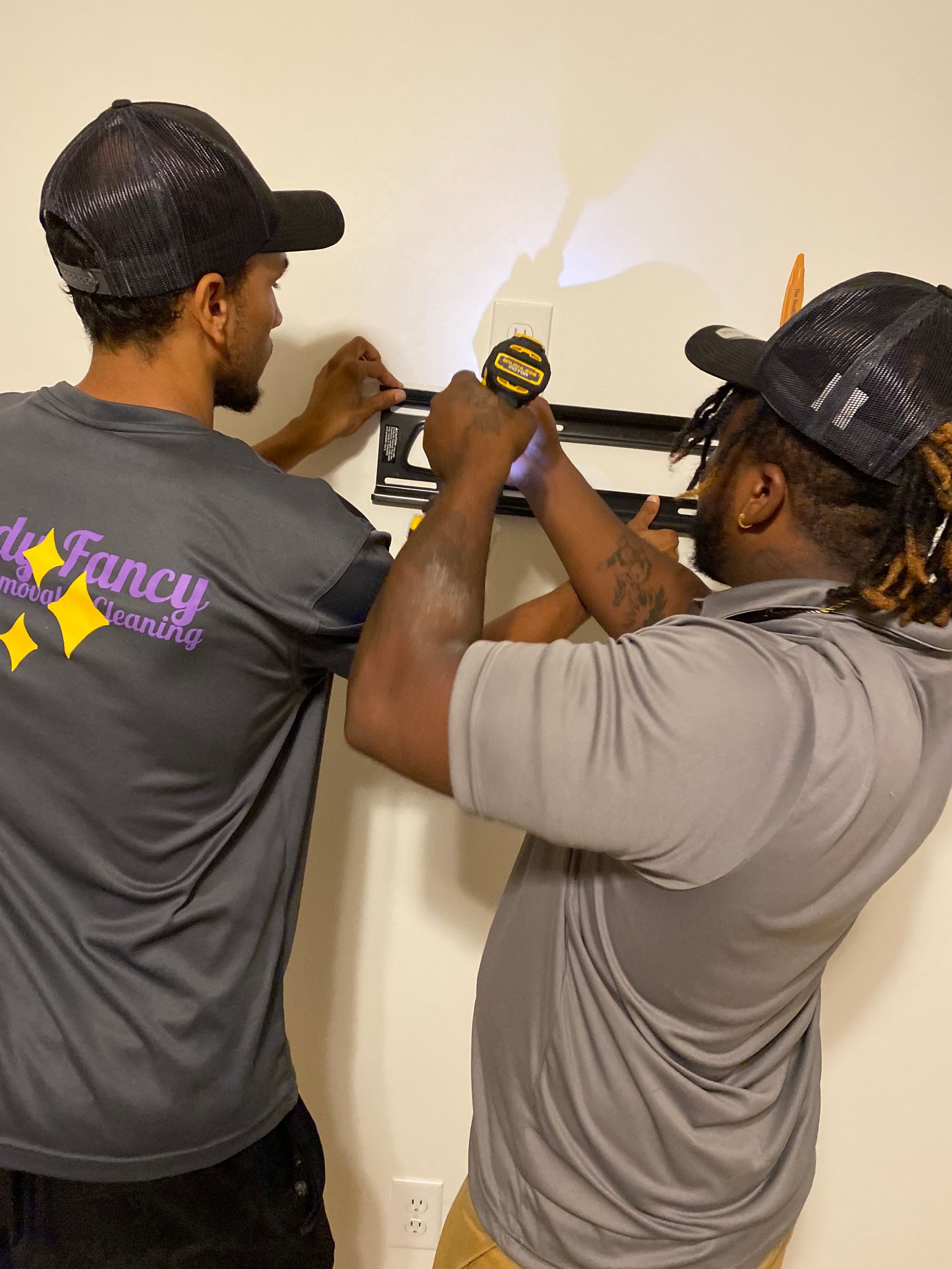 Handy Fancy Junk Removal And Cleaning Image