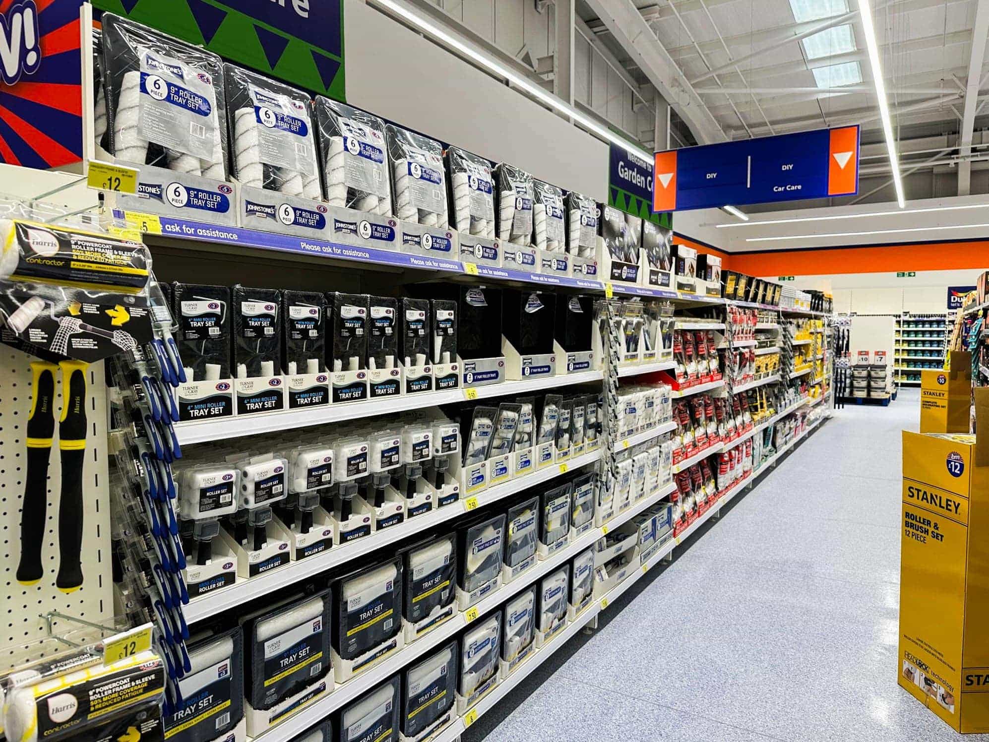 Images B&M Home Store with Garden Centre