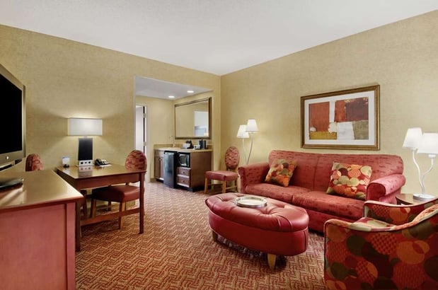 Images Embassy Suites by Hilton Charlotte Concord Golf Resort & Spa