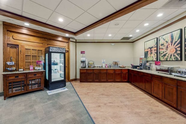 Images Best Western Plus Wooster Hotel & Conference Center