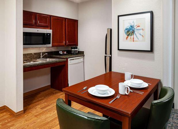 Images Homewood Suites by Hilton Jacksonville-South/St. Johns Ctr.