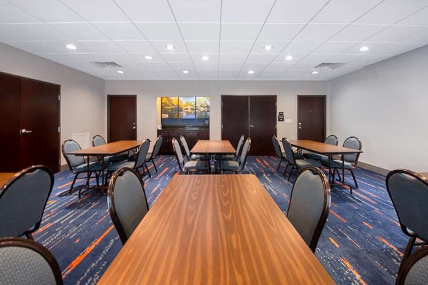 Images Hampton Inn & Suites Harvey/New Orleans West Bank