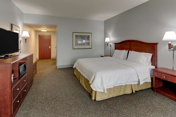 Images Hampton Inn & Suites Indianapolis-Airport