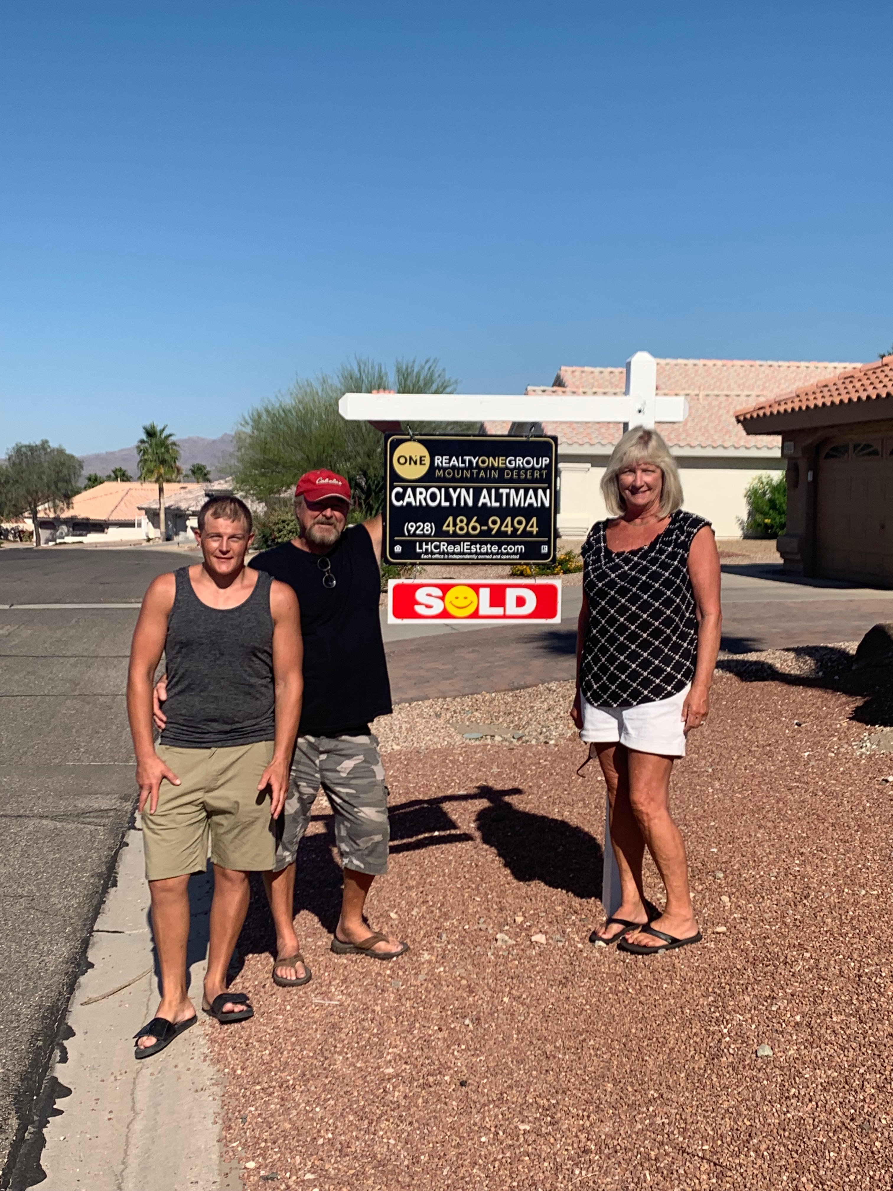 Looking for a trusted home builder in Bullhead City? With nearly 300 five-star reviews online, you can trust us to help you every step of the way.