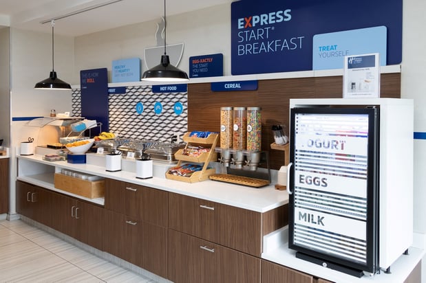 Images Holiday Inn Express & Suites Chicago West - St Charles by IHG