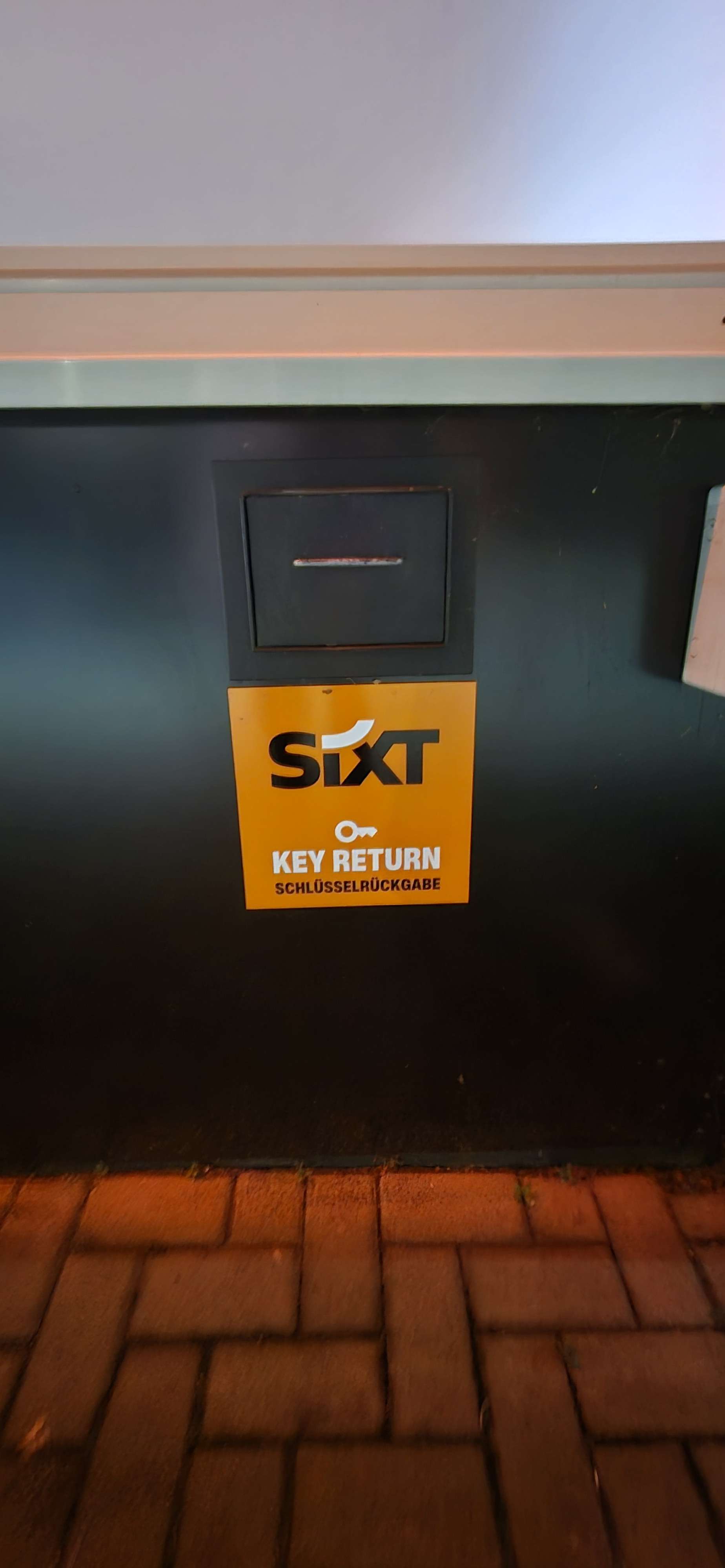 SIXT Autovermietung Krefeld, Sproedentalstr. 4 in Krefeld
