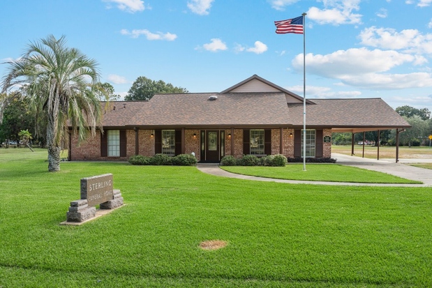 Images Sterling Funeral Homes - Anahuac