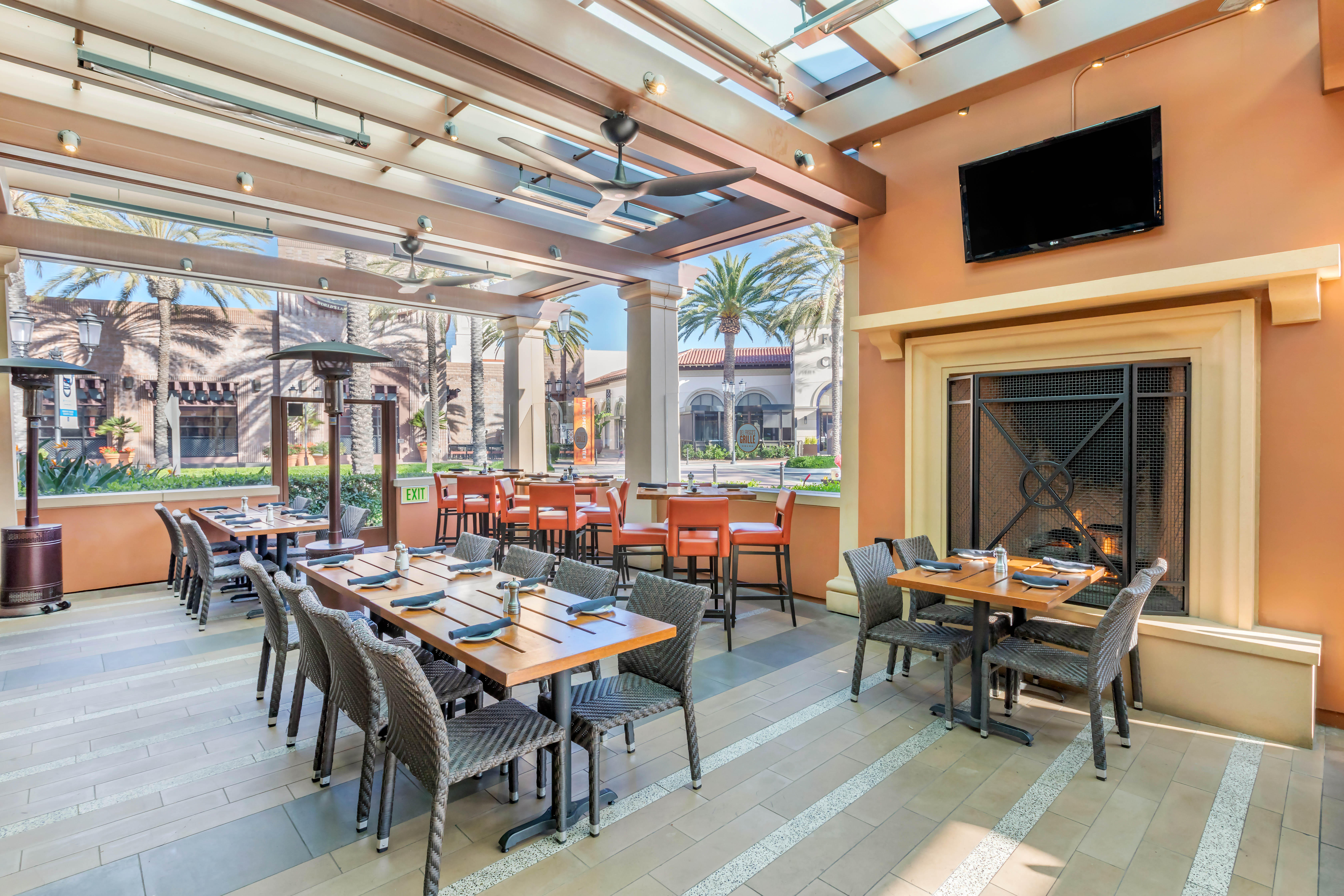 American Restaurant, Bar & Grill Irvine, CA Del Frisco's Grille