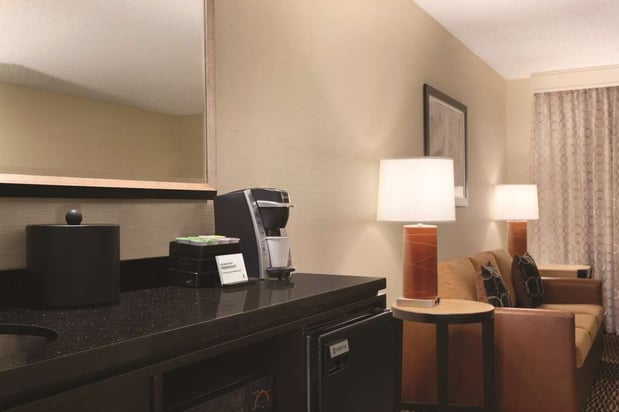Images Embassy Suites by Hilton Piscataway Somerset
