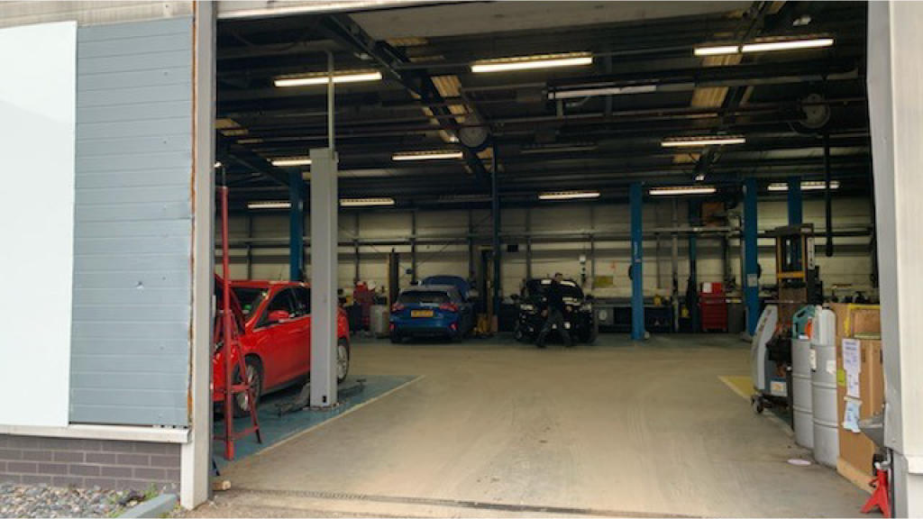 Workshop of the Ford Service Centre Altrincham Ford Service Centre Altrincham Altrincham 01619 290365