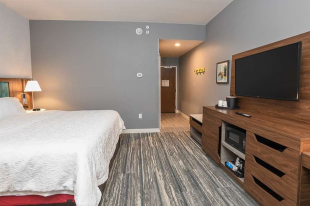 Images Hampton Inn & Suites Cincinnati Liberty Township
