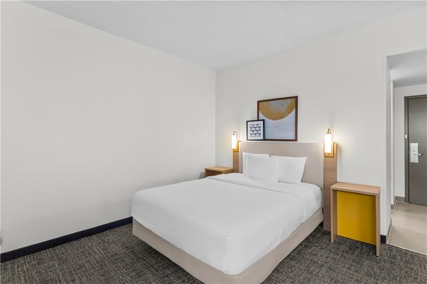 Images Spark by Hilton Des Plaines Chicago O'Hare