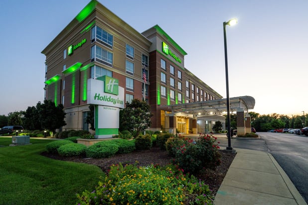 Images Holiday Inn Murfreesboro by IHG