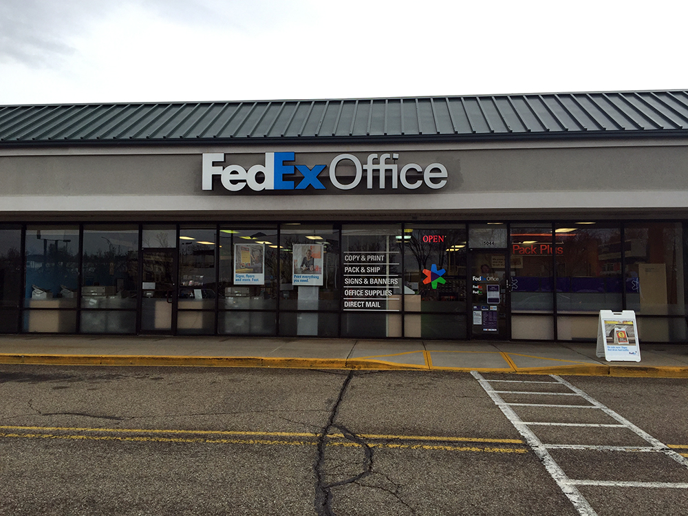 Exterior photo of FedEx Office location at 5044 Glencrossing Way\t Print quickly and easily in the self-service area at the FedEx Office location 5044 Glencrossing Way from email, USB, or the cloud\t FedEx Office Print & Go near 5044 Glencrossing Way\t Shipping boxes and packing services available at FedEx Office 5044 Glencrossing Way\t Get banners, signs, posters and prints at FedEx Office 5044 Glencrossing Way\t Full service printing and packing at FedEx Office 5044 Glencrossing Way\t Drop off FedEx packages near 5044 Glencrossing Way\t FedEx shipping near 5044 Glencrossing Way
