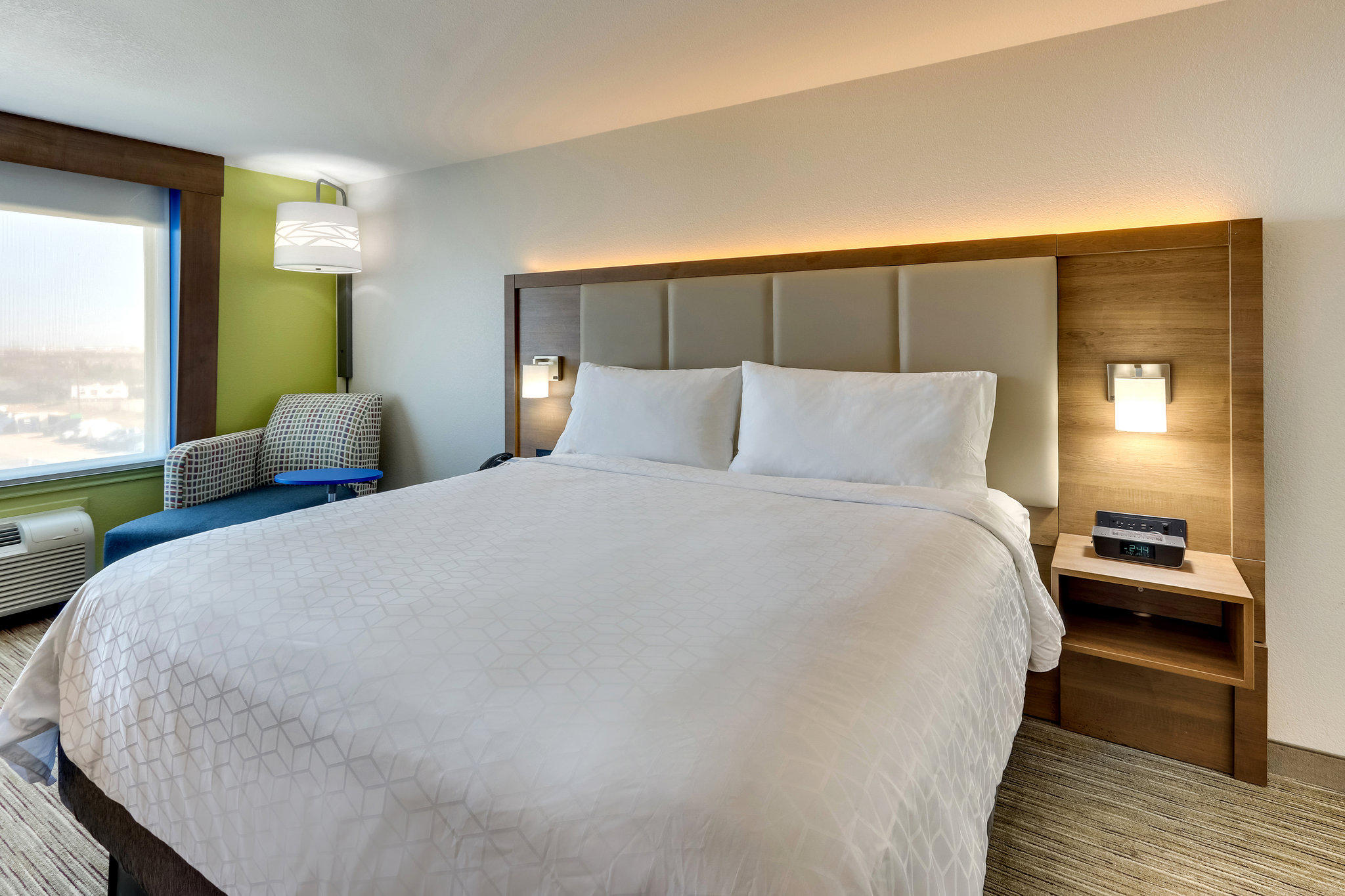 Holiday Inn Express & Suites Lake Worth NW Loop 820, an IHG Hotel