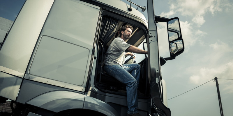 Our truck driving academy teaches the next generation of drivers.
