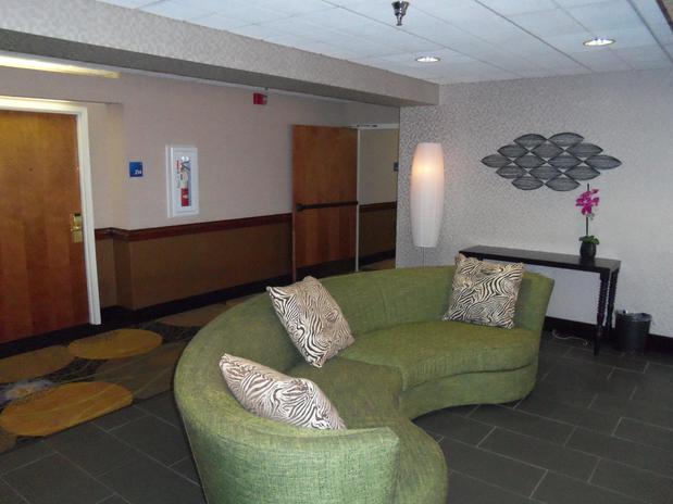 Images Holiday Inn Express & Suites Sanford, an IHG Hotel