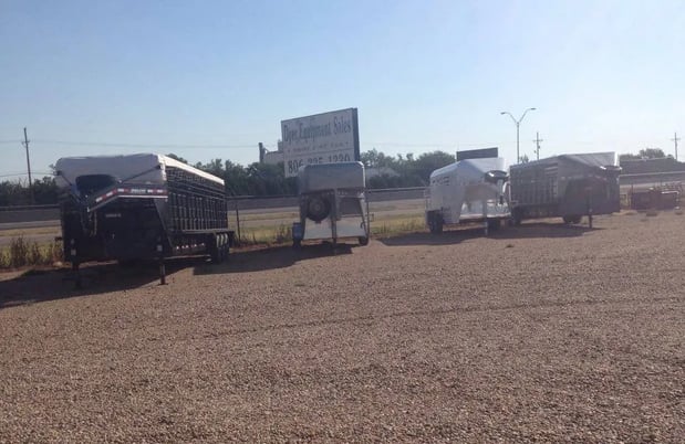 Images Dyer Equipment Sales Inc