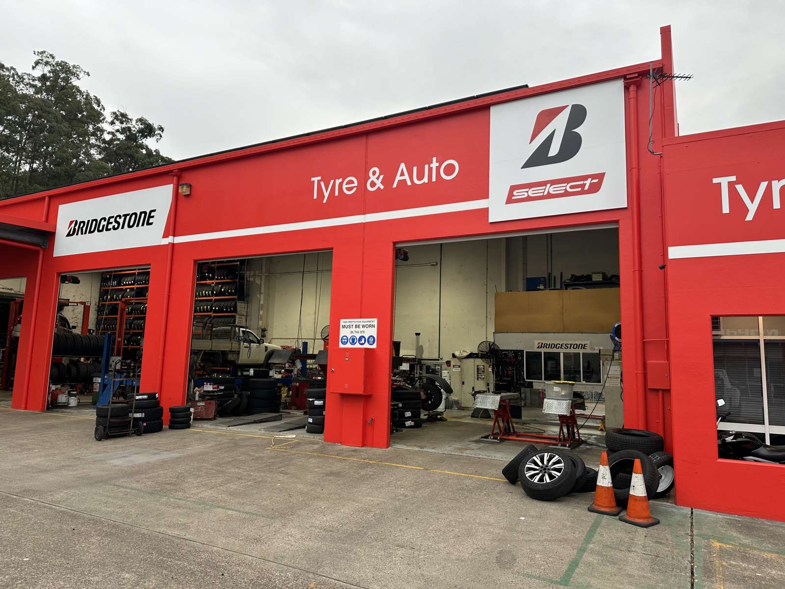 Images Bridgestone Select Tyre & Auto Kunda Park