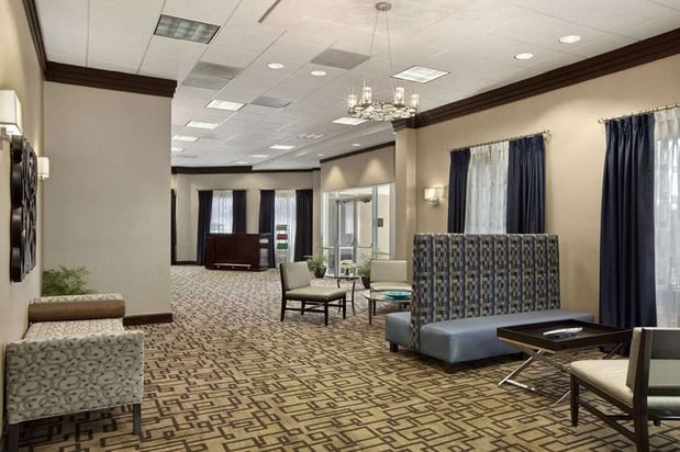 Images Embassy Suites by Hilton St. Louis Airport