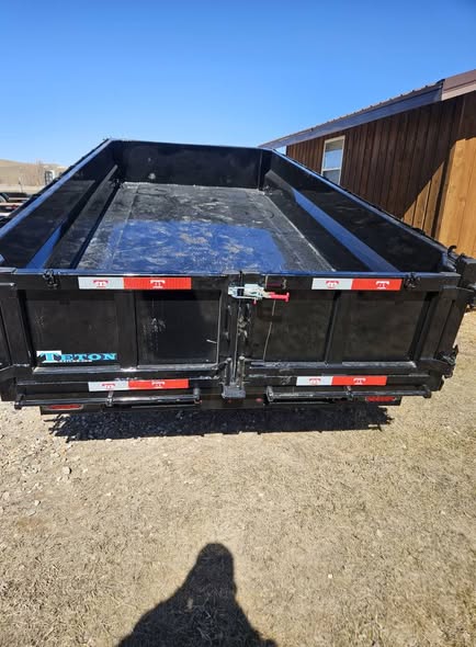 Frontier Trailer Sales LLC Image