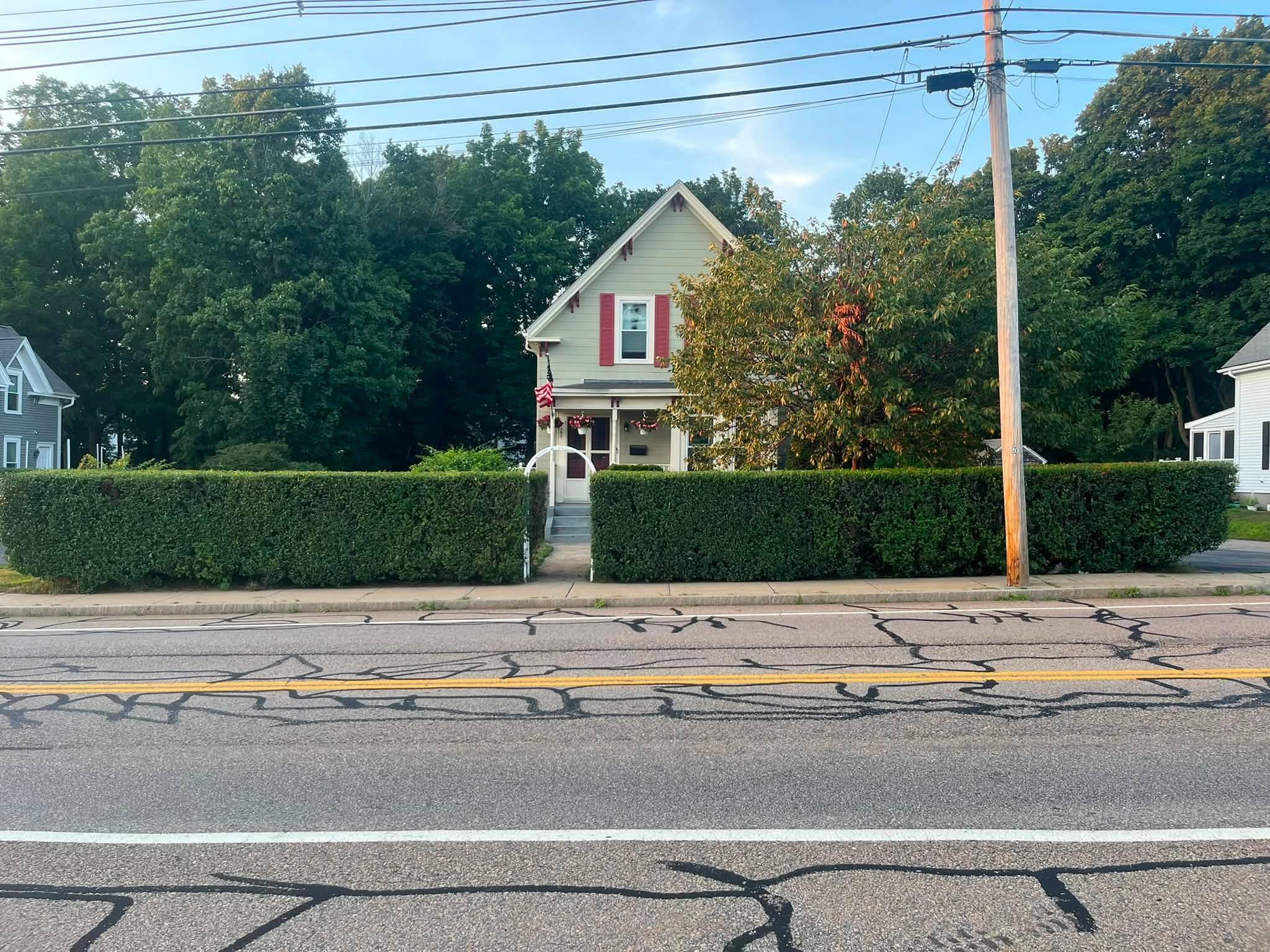 TLC Associates LLC Landscaper in Franklin, Massachusetts 