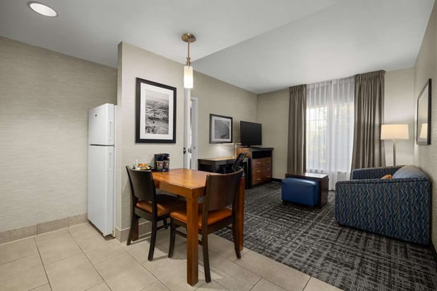 Images Homewood Suites by Hilton Bakersfield