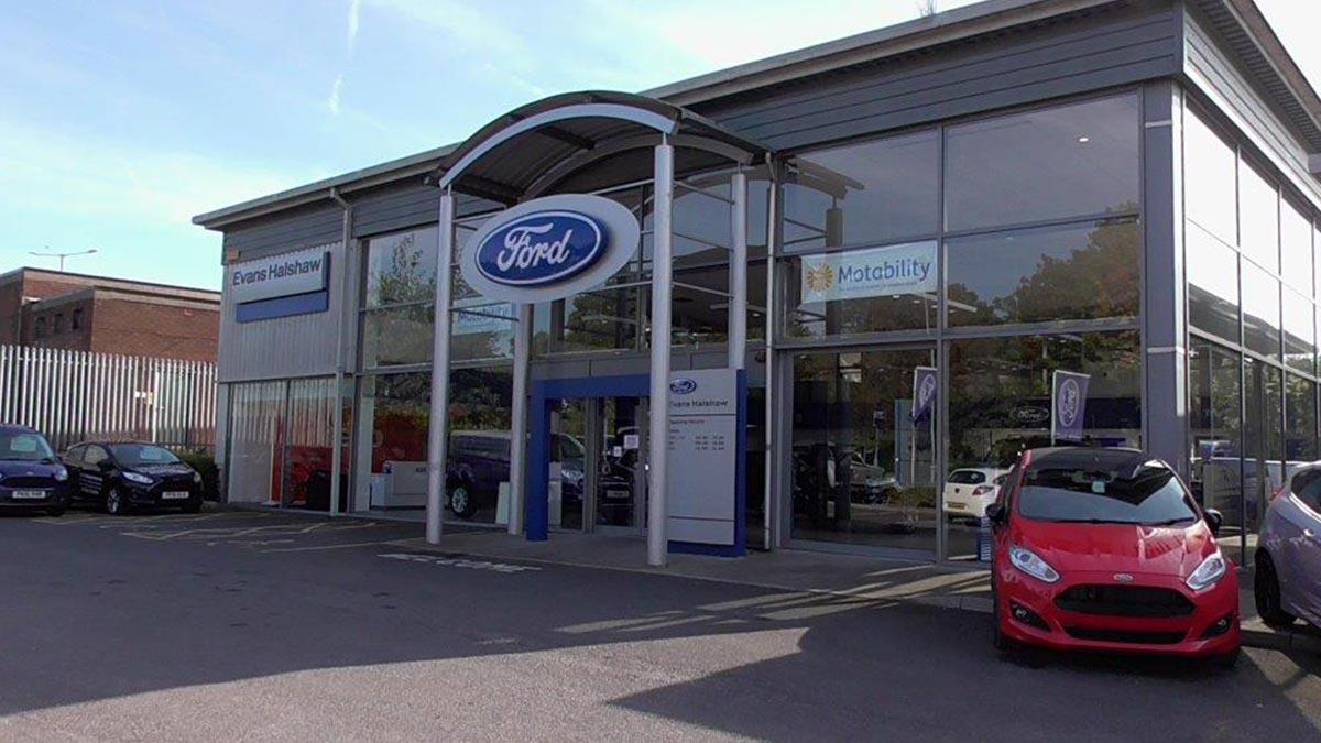 Exterior view of Ford Burnley Ford Transit Centre Burnley Burnley 01282 425991
