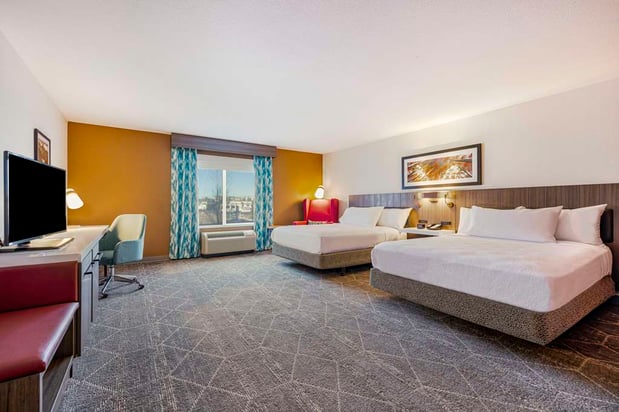 Images Hilton Garden Inn Colorado Springs Airport