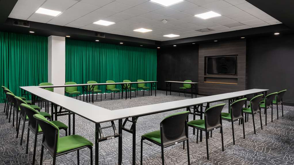 Images Park Inn by Radisson Polokwane