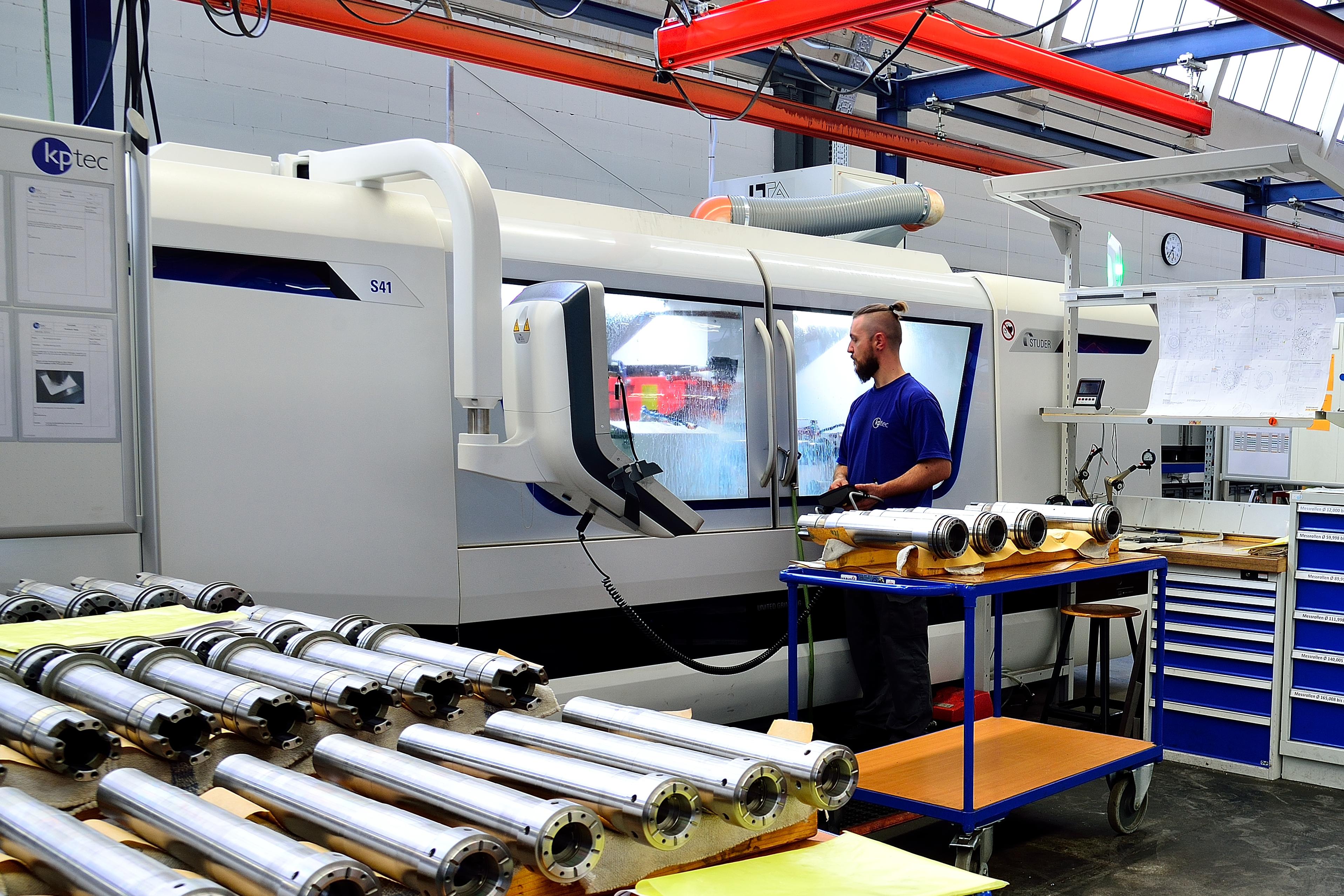 kptec precision parts gmbh, Wiesenstrasse 33 in Schorndorf